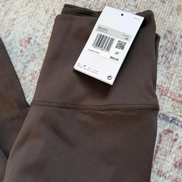 Women’s Nike leggings - Picture 3 of 3